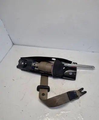 Volvo XC70 Front seatbelt 6041213RHC 100202