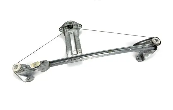 Rear door manual window regulator