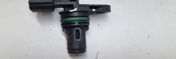 Renault Clio III Camshaft position sensor 8200963885