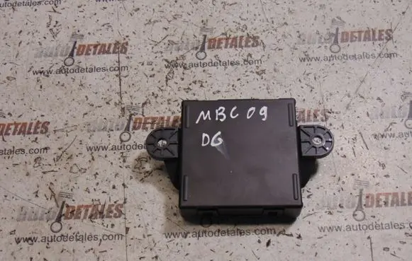 Mercedes-Benz C W204 Door control unit/module A2048701226