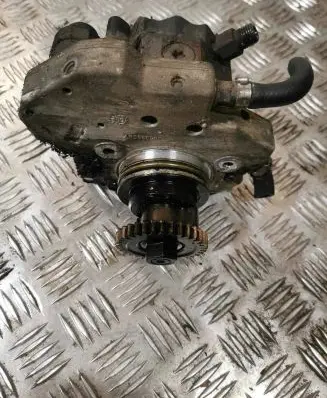 Fuel injection high pressure pump