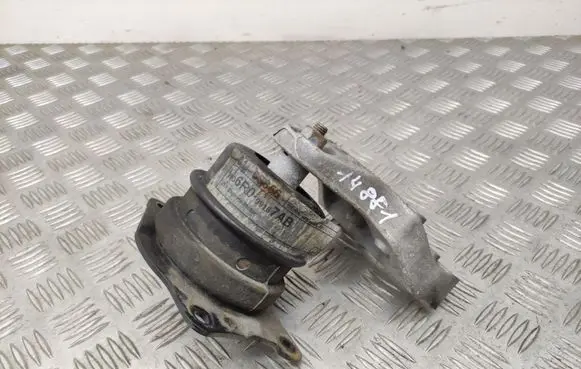 Seat Ibiza IV (6J,6P) Engine mount bracket 6R0199167AB