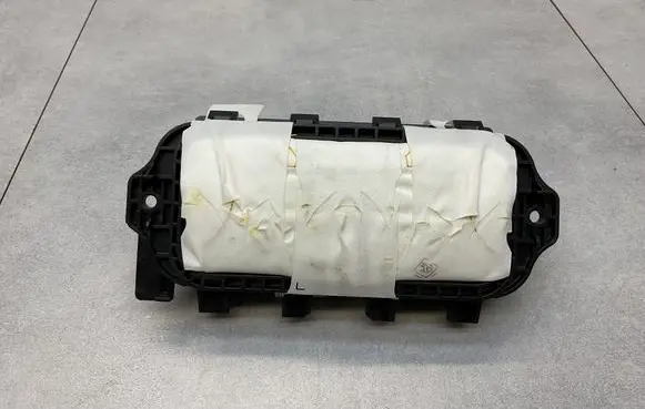 Opel Mokka B Passenger airbag 9844801680