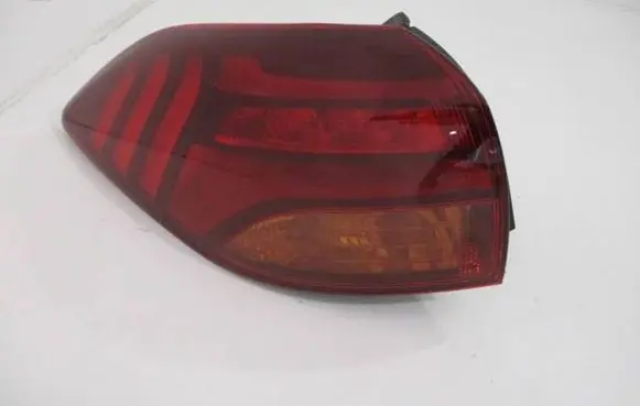 Hyundai Tucson TL Rear/tail lights 92401D7600