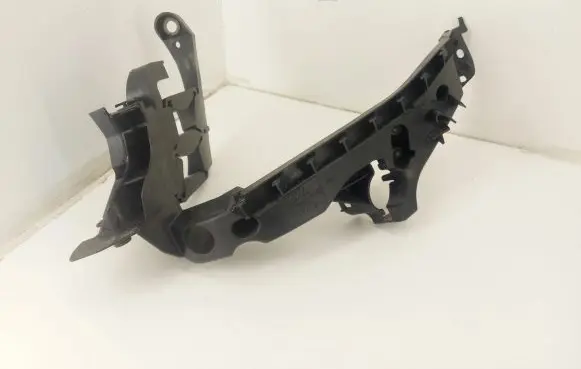 Audi A4 S4 B8 8K Headlight/headlamp mounting bracket 8K0805607