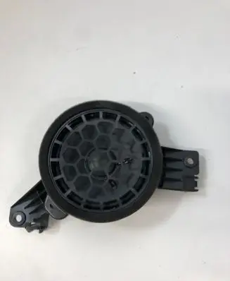 Audi RS Q8 Parcel shelf speaker 4M8035398B