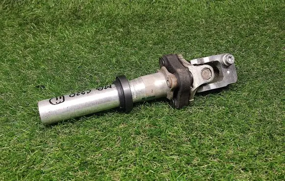 Mercedes-Benz C W204 Steering column universal joint 204460191