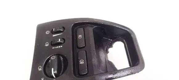 Volvo XC90 Light switch 8685452
