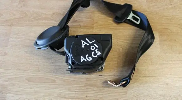 Audi A6 S6 C4 4A Rear seatbelt 4B5857805
