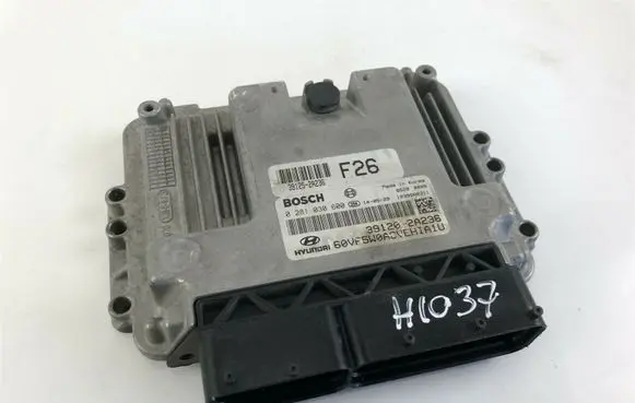Hyundai i40 Other control units/modules 0281030600 H1037