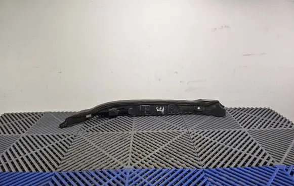 Toyota Prius (XW50) Fender end trim 5382747050