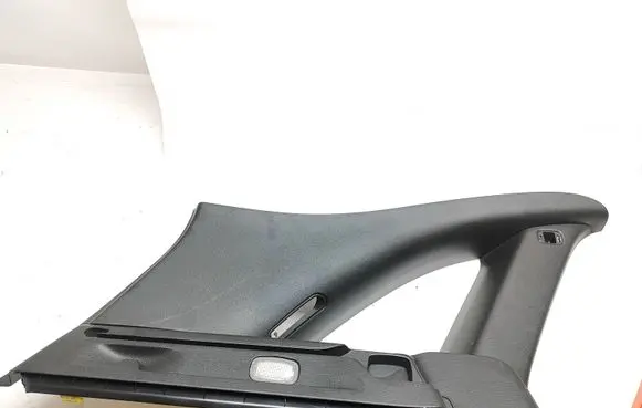 Mercedes-Benz B W246 W242 (D)pillar trim (top) A2466902925