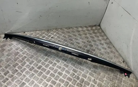 Lexus ES VII XZ10 Trunk door license plate light bar 7681133440