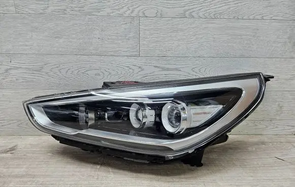 Hyundai i30 Headlight/headlamp 92101G4100
