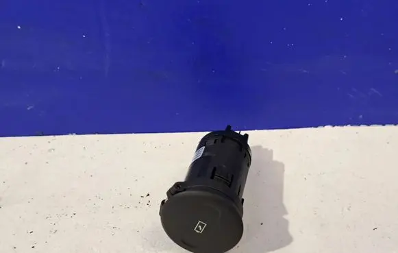 Polestar 2 USB socket connector 32371568