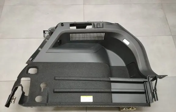 Volkswagen Tiguan Tailgate/trunk side cover trim 571867428