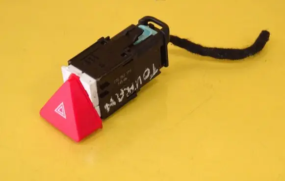 Volkswagen Touran I Hazard light switch 1T0953509