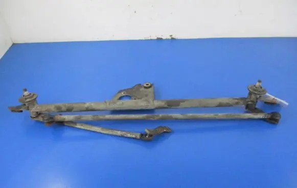 Opel Vectra B Front wiper linkage and motor