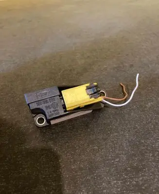 Volkswagen Sharan Airbag deployment crash/impact sensor 909606009 34020608