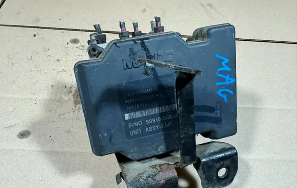 KIA Magentis ABS Pump 589102G500 AK2DK0126C7 BH60137030