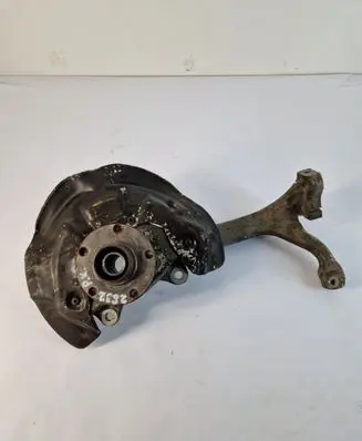 Front wheel hub