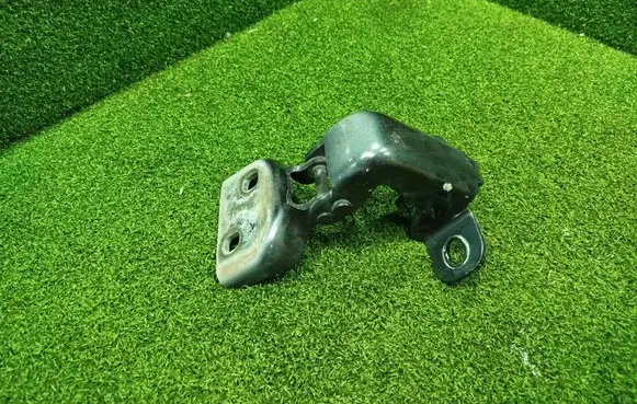Opel Vivaro Front door upper hinge 804005400R 93450652