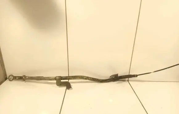 Mitsubishi Pajero Oil level dip stick 