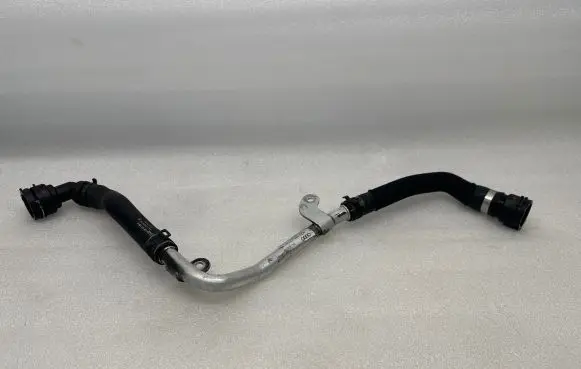 Audi A6 S6 C7 4G Engine coolant pipe/hose 4G0121071N