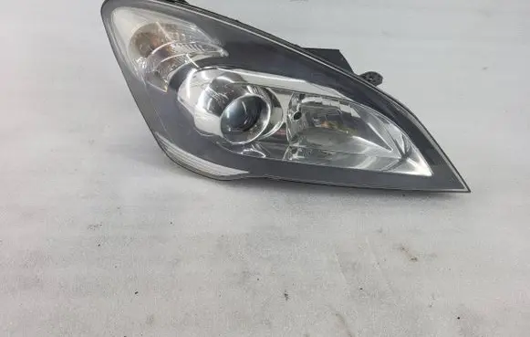 KIA Ceed Headlight/headlamp 921021H