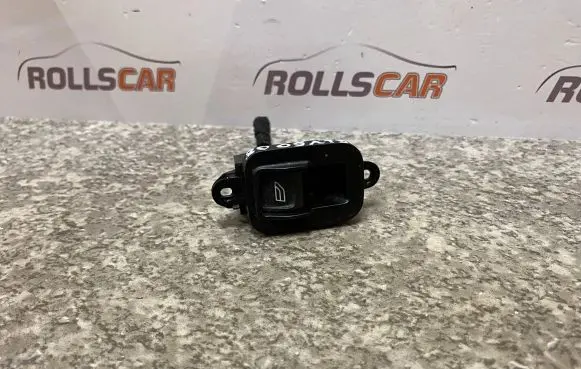 Volvo V50 Electric window control switch 30773217