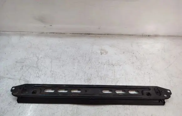 Volvo V70 Bottom radiator support slam panel 31265124