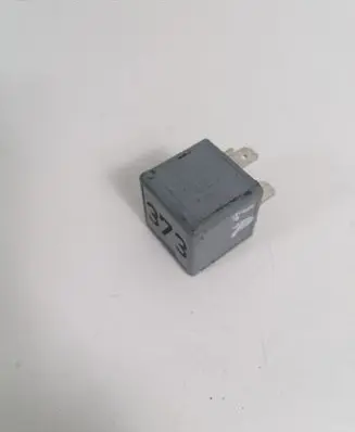 Audi A4 S4 B6 8E 8H Other relay 8D0951253A