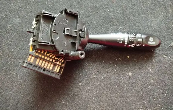 KIA Picanto Wiper control stalk 75733A