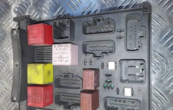 Renault Espace - Grand espace IV Comfort/convenience module 8200004201E 8200283817 518835004