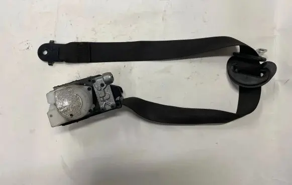 BMW X5 E70 Front seatbelt 306086610