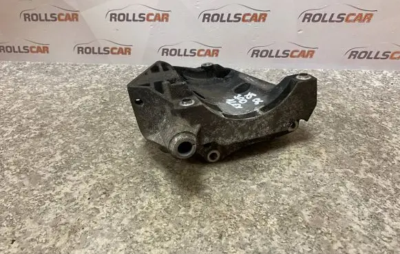 BMW X5 E53 Engine mounting bracket 64557794174