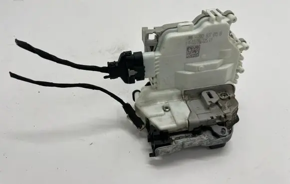 Audi A4 S4 B9 Front door lock 8X2837015B