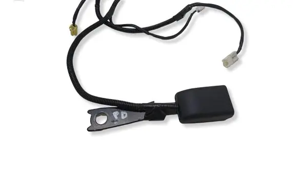Toyota Yaris Front seatbelt buckle 1067877
