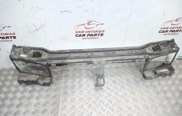 Renault Laguna I Radiator support slam panel