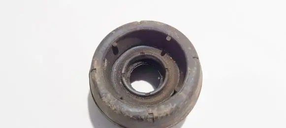 Skoda Octavia Mk1 (1U) Coil spring mount 1j0412331c el058-9096