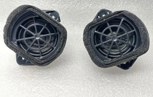 Audi A6 S6 C6 4F Front door speaker 4F9035411