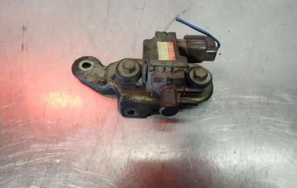 Toyota Corolla E120 E130 Turbo solenoid valve 25819-27020