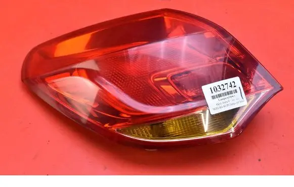 Opel Astra J Rear/tail lights