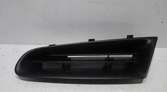 Renault Megane III Front bumper lower grill 86821