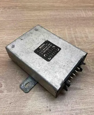 Mercedes-Benz W123 Seat control module 0008200297 0285001003
