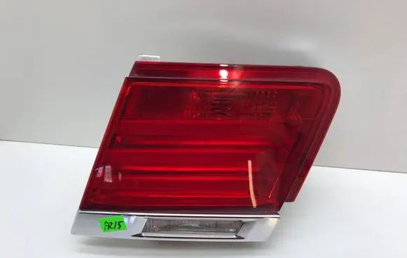 BMW 7 F01 F02 F03 F04 Tailgate rear/tail lights 7182206 HKF01T2RH 27000205