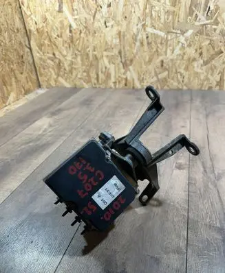 Mercedes-Benz E C207 W207 ABS Pump A2124312912