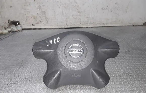 Nissan Terrano Steering wheel airbag