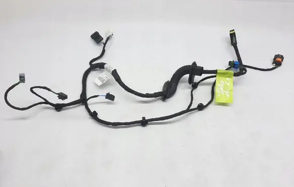 Iveco Daily 6th gen Front door wiring loom 5802699148