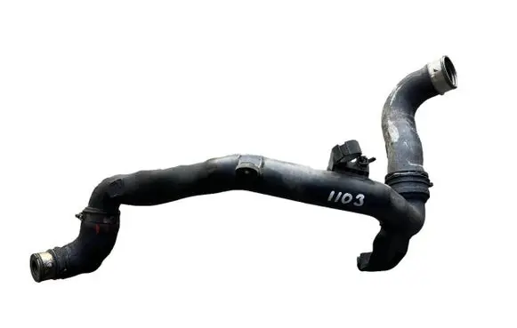 Intercooler hose/pipe